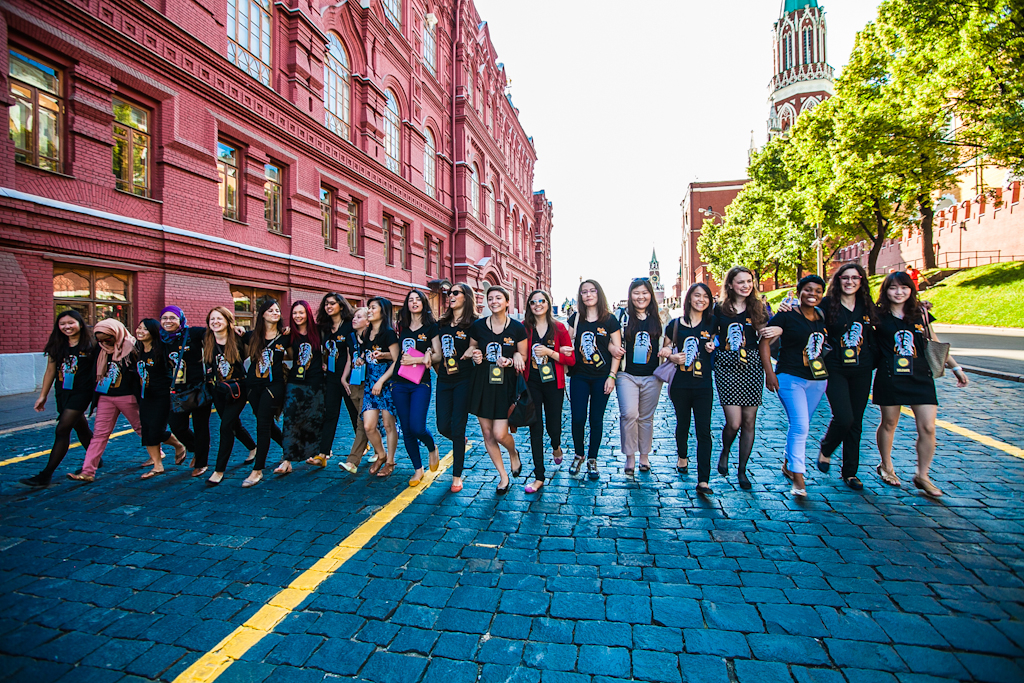 Get in line with the 2013 G(irls)20 Summit Delegates